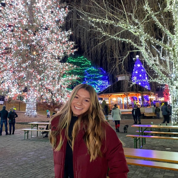 Meet your Posher, Brynn - Picture 2 of 2